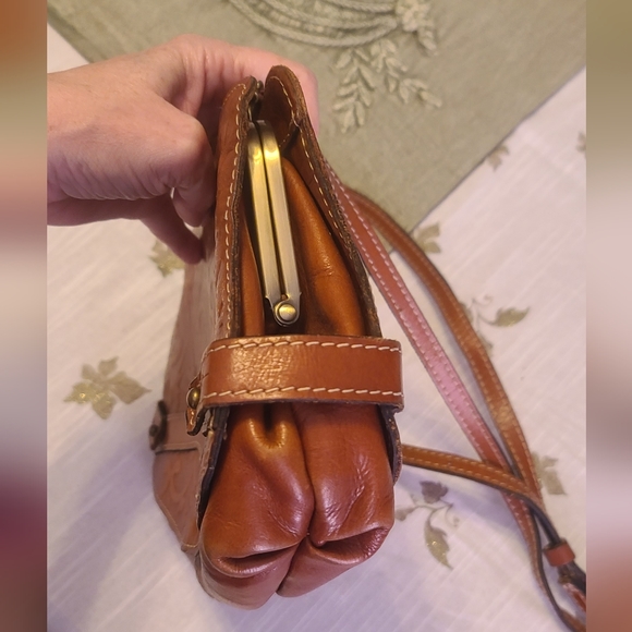 Patricia Nash handbag - Picture 6 of 9